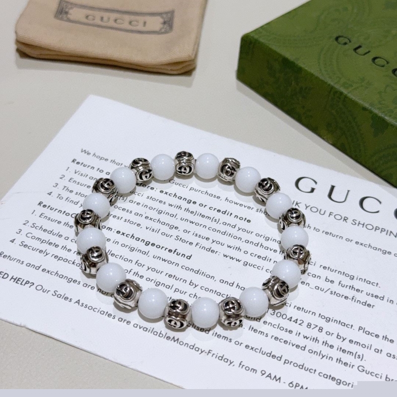 G*u*i bracelets